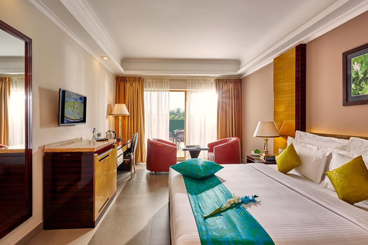 Hotel Bonanza Alappuzha Esterno foto