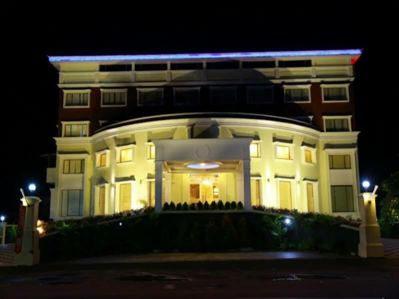 Hotel Bonanza Alappuzha Esterno foto
